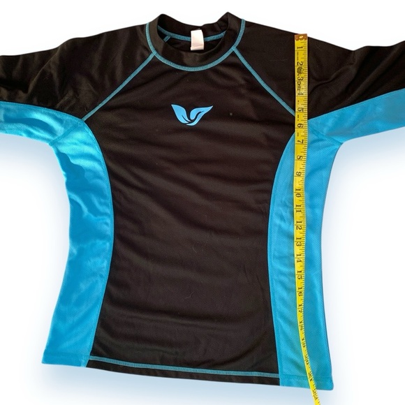 Attraco rash guard size small - Picture 5 of 10